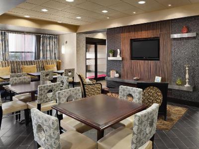 Hotel Hampton Pell